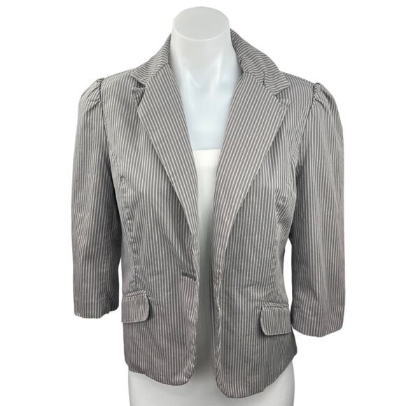 Old Navy Gray Striped One Button 3/4 Puff Sleeve Cropped Blazer Coat Jacket Sz M - Picture 1 of 4